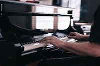 Professeur de piano Romantique